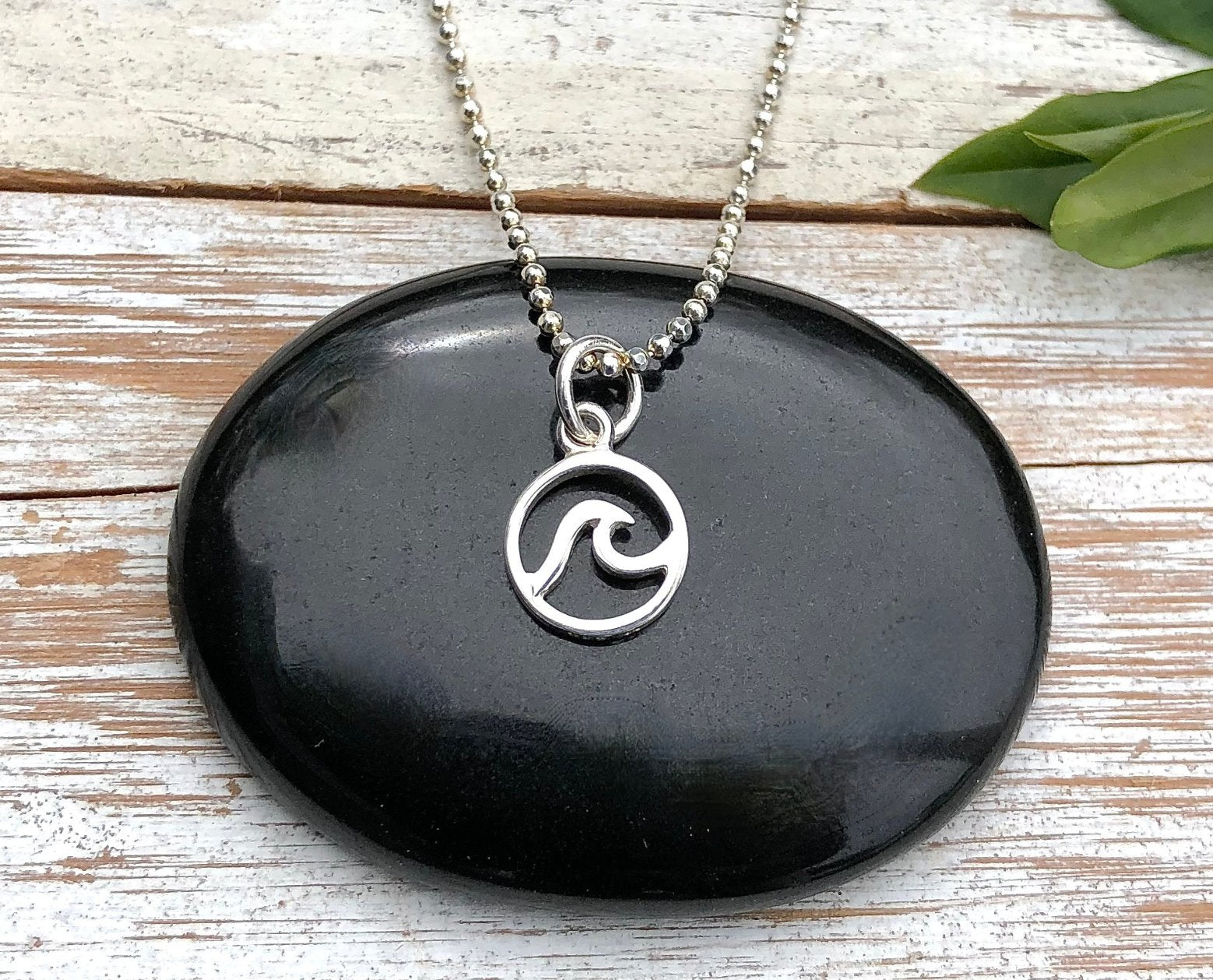 Necklaces & Pendants