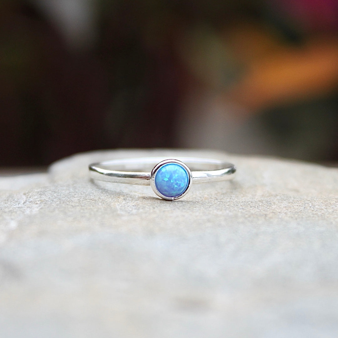 Blue Lab Opal Ring side on stone