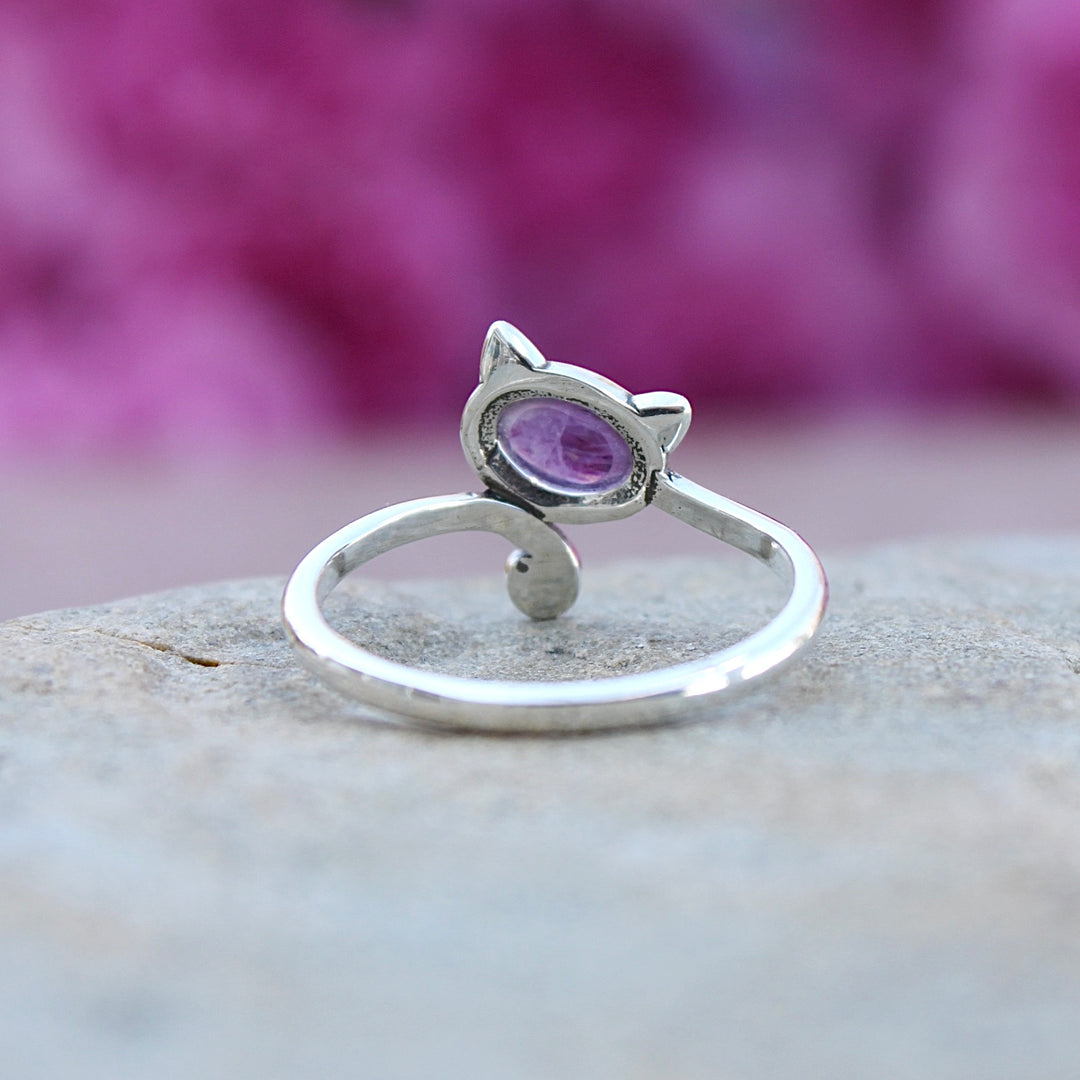 Cat with Amethyst Ring back side