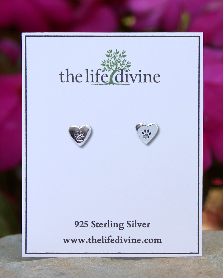 Paw Print With Heart silver Earrings