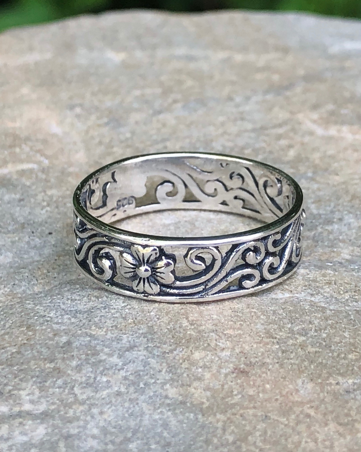 Sterling Silver Flower Filigree Band