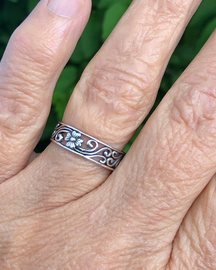 Sterling Silver Flower Filigree Band