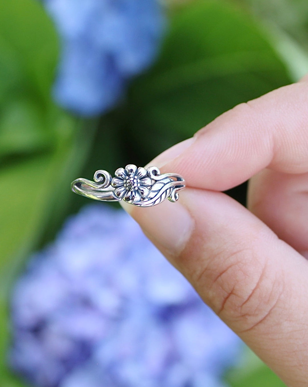 Sterling Silver Flower with Vine Ring