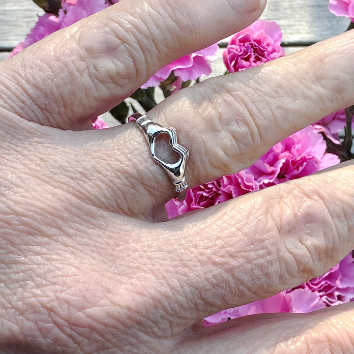 Sterling Silver Heart Hands Ring