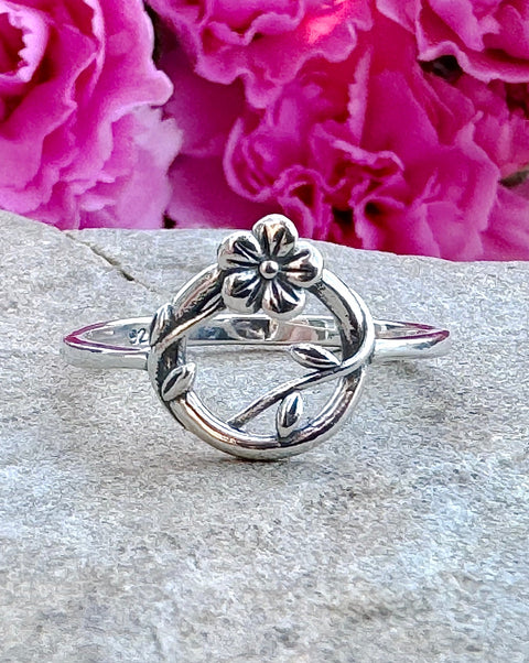 Sterling Silver 925 Round Flower and Vines Ring