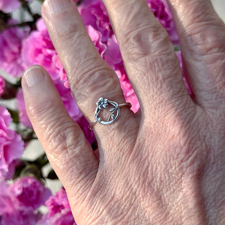 Sterling Silver Flower and Leaf Ring