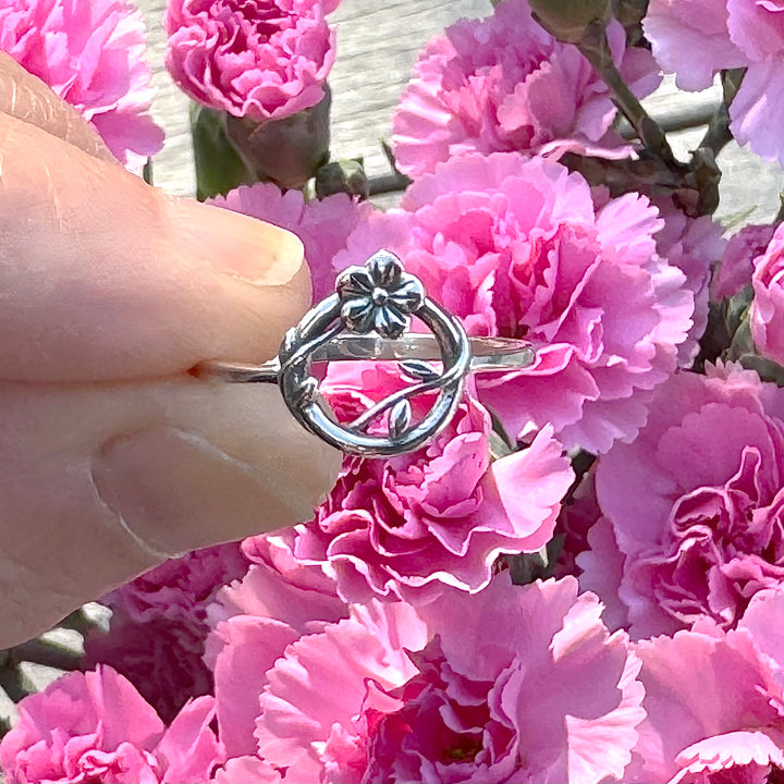 Sterling Silver Flower and Leaf Ring