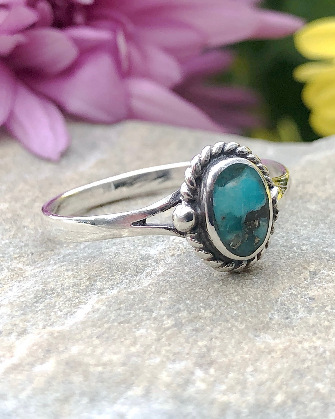 Oval Turquoise Detailed Ring