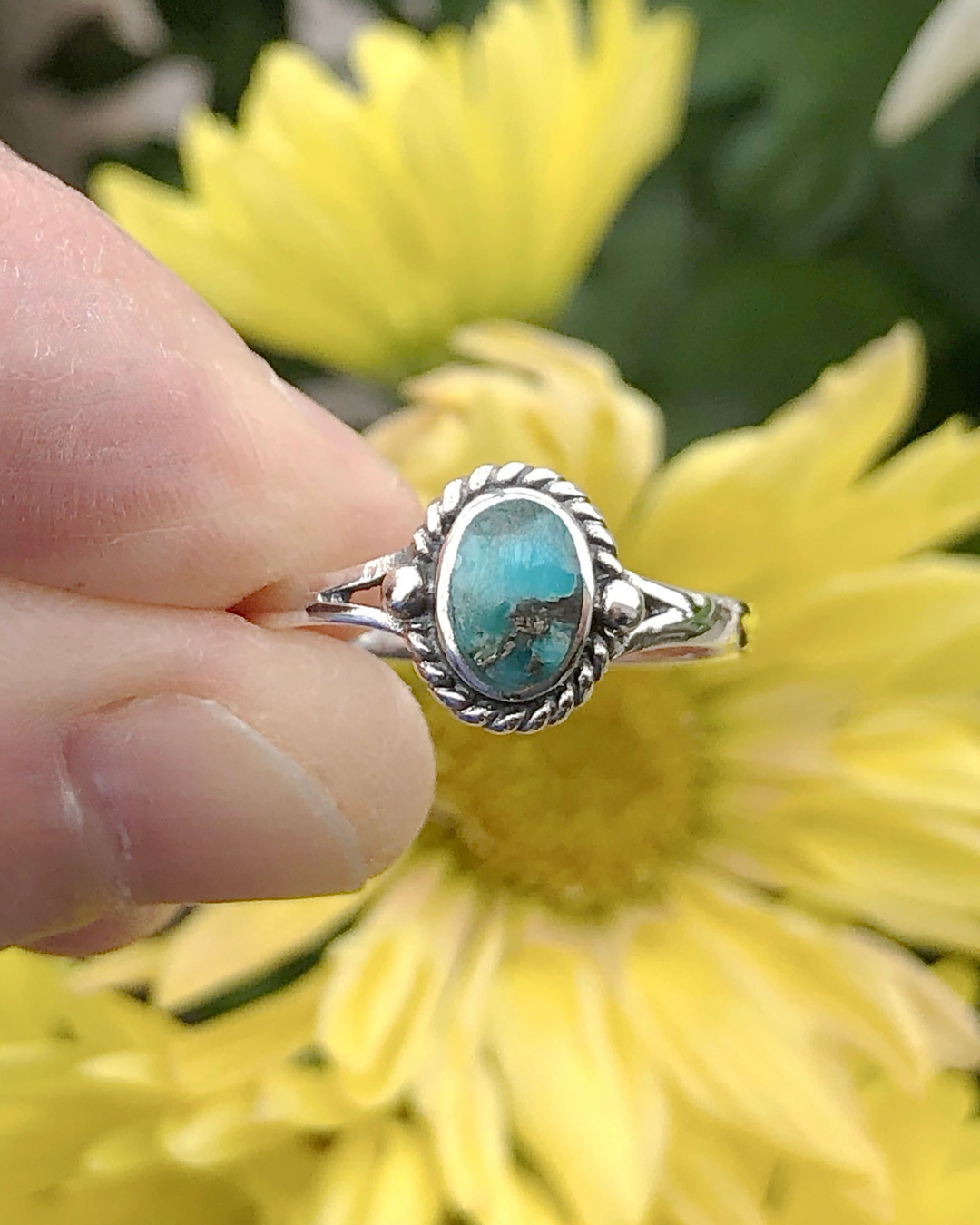 Oval Turquoise Detailed Ring