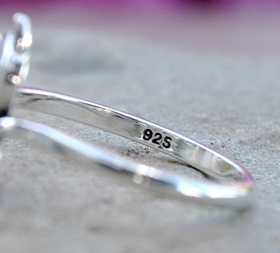 Sterling Silver Cat Ring with a Black Agate Stone and 925 stam