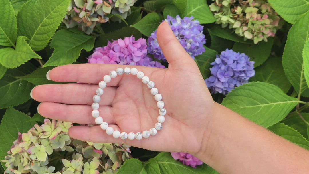 Howlite 6mm Beaded Gemstone Bracelet Video.