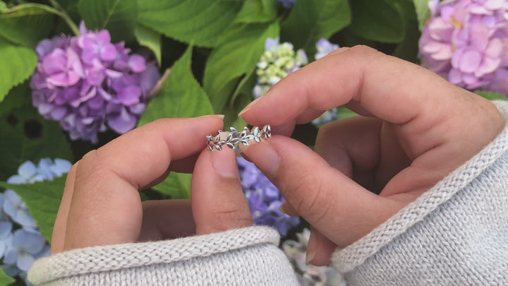 Sterling Silver Infinity Leaf Band