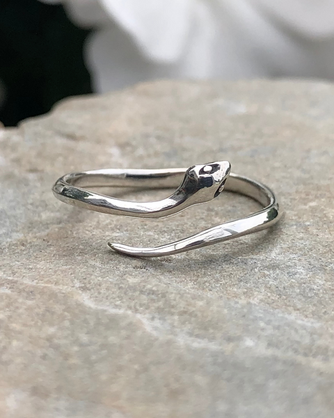 Automic Gold Snake Ring | Minimal Sustainable Fine Jewelry