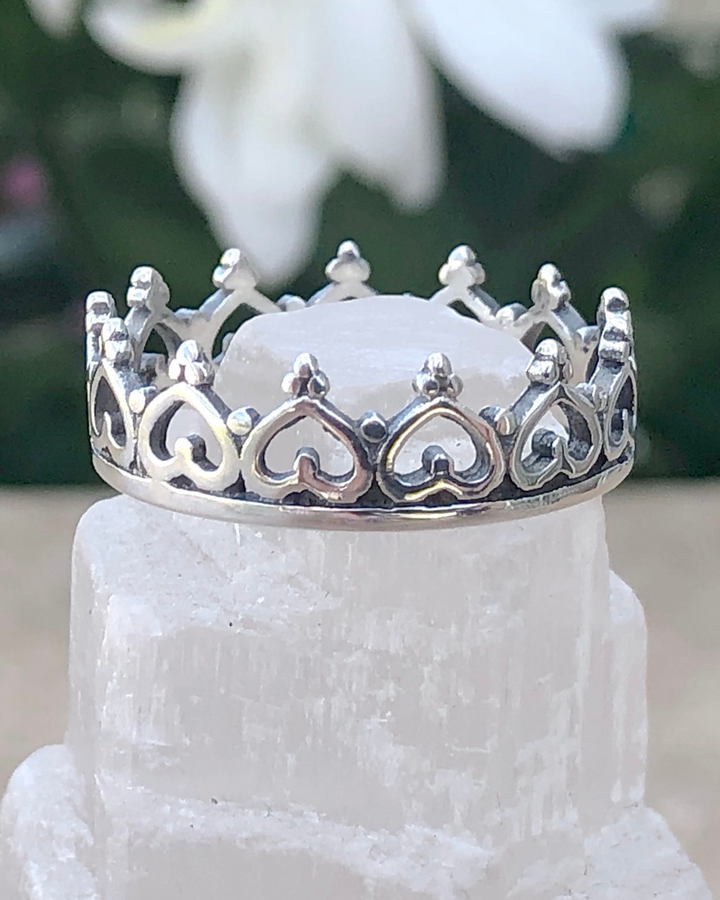 Sterling Silver Heart Crown Infinity Ring