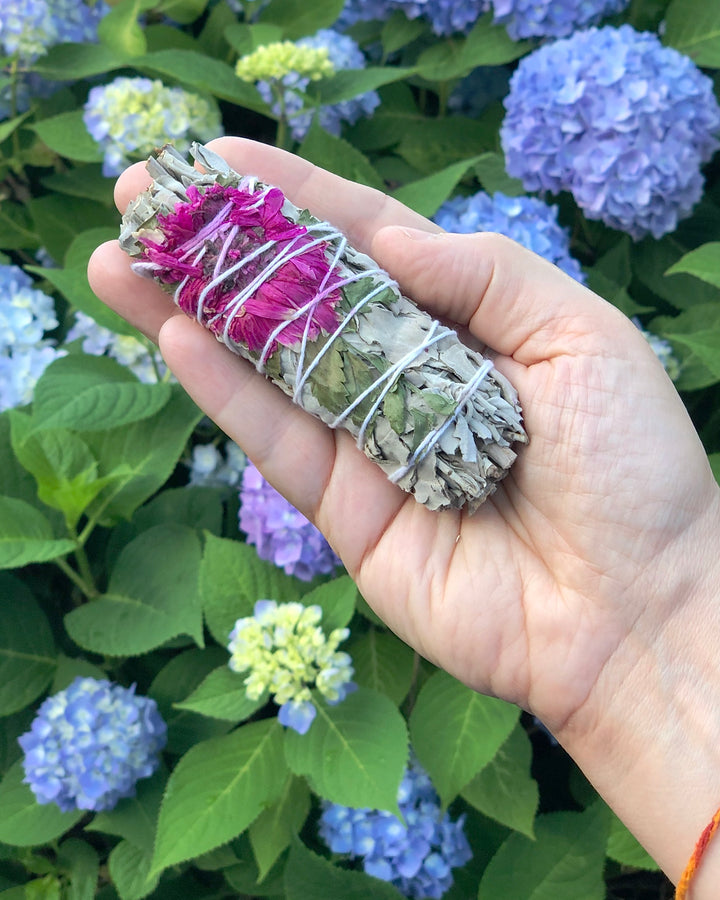 White Sage with Dahlia Flower