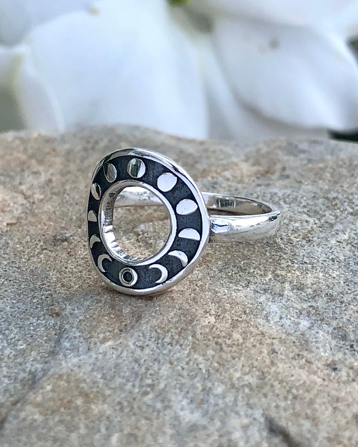 Moon Phases Circle Design Sterling Silver Ring