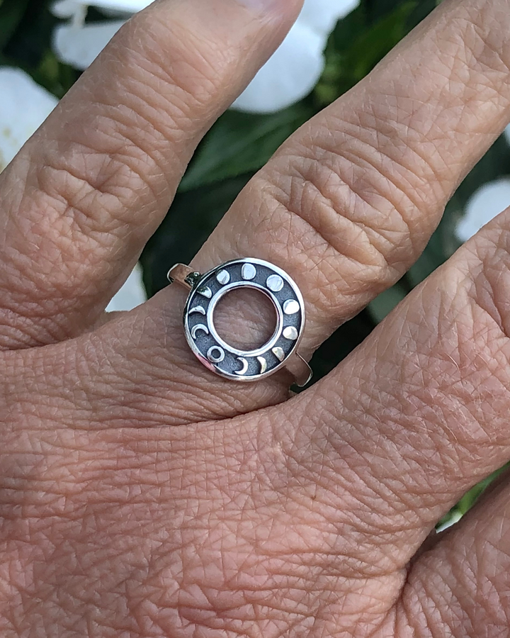 Moon Phases Circle Design Sterling Silver Ring