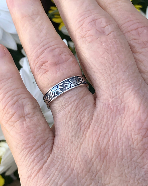 Sterling Silver Suns Eternity Band